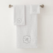 Elegant monogram lichtgrijs geometrisch patroon bad handdoek (Insitu)
