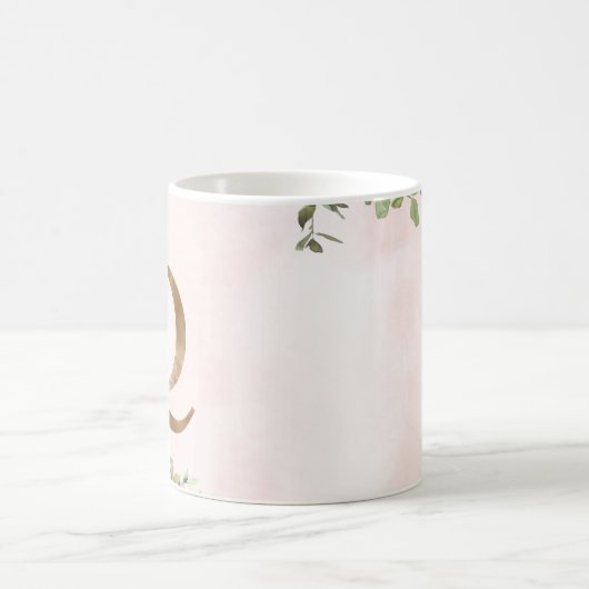Élégant Monogramme Floral Rose Q Café Mug (Centre)