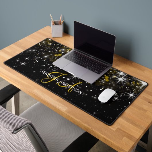 Élégant Monogramme initial Gold étoiles Desk Mat (Bureau 2)