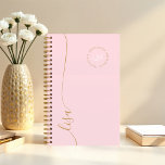 Élégant Monogramme initial minimum Nom du script<br><div class="desc">Élégant, sophistiqué et unique à vous : notre Elégant minimal Monogramme Initiales Nom de script Le planificateur personnalisé allie luxe et fonctionnalité. Ce planificateur magnifiquement conçu dispose d'une esthétique épurée et minimale qui garantit que votre planification quotidienne est aussi élégante que efficace. Que vous soyez organisé au travail, en train...</div>