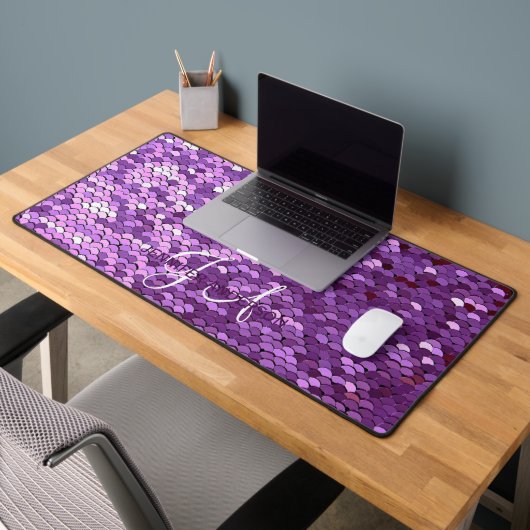 Élégant Monogramme initial Purple Sequin Desk Mat (Bureau 2)