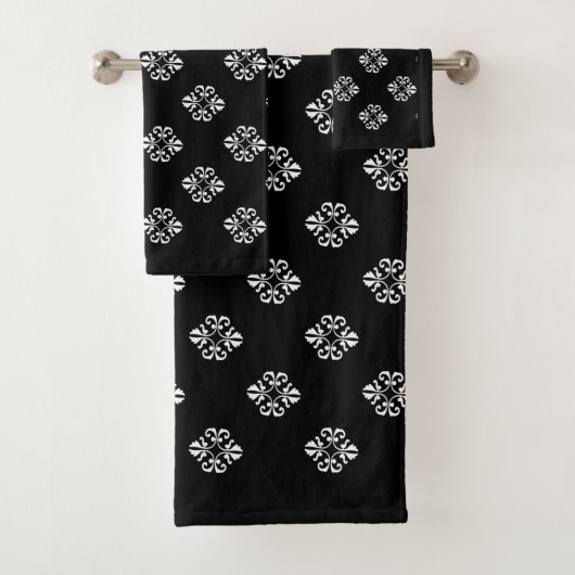 Elégant Motif en dentelle blanche sur noir (En situation)