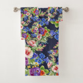 Élégant motif floral rose jaune bleu feuillage (En situation)