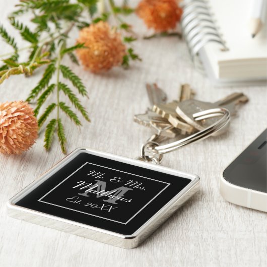 Elegant Mr. en Mrs Monogram Black Sleutelhanger (Zijkant)