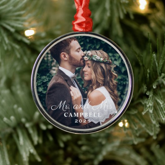 Elegant Mr en Mrs Wedding Custom Photo Monogram Metalen Ornament (Boom)