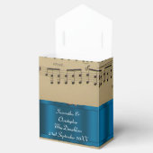 Elegant muziekblad en blauwe bruiloft bedankdoosjes (Geopend)