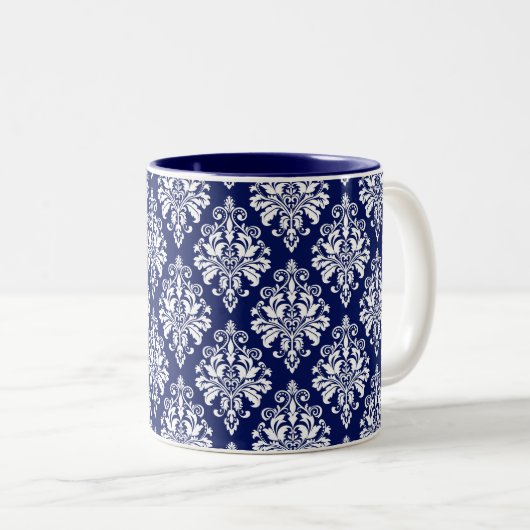 Elegant Navy Blue en White Damask Pattern Tweekleurige Koffiemok (Voorkant rechts)