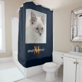 Elegant Navy Oranje Monogram Script Aangepaste fot Douchegordijn (In situ)