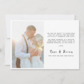 Elegant net getrouwd aangepaste foto moderne bruil aankondiging (Achterkant)