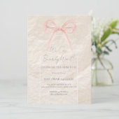 Elegant Neutral Baby Shower Invitation – Minimalis (Debout devant)