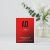 Élégant noir Monogramme rouge Carte de visite chic (Debout devant)