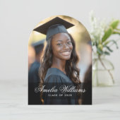 Élégant nom de script photo graduation faire-part (Debout devant)