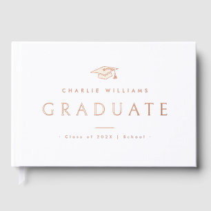 Élégant nom du diplômé sur un chapeau de graduatio