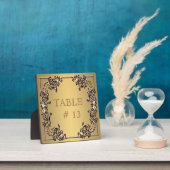 Élégant numéro de table Gold sur plaque robuste (Insitu)