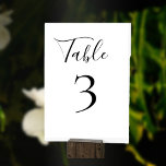 Élégant numéro de table Mariage noir et blanc<br><div class="desc">Numéro de table élégant dans la police de style signature. Personnalisez le numéro ou le modèle de conception pour vos besoins. Convient à la table de mariage.</div>