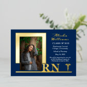 Elegant Nurse RN Caduceus Foto Afstuderen Blue Folie Uitnodiging (Staand Voorkant)