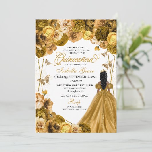 Elégant or Floral Quinceanera Invitation (Debout devant)
