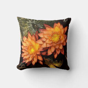 Elegant Oranje water Lilies Kussen