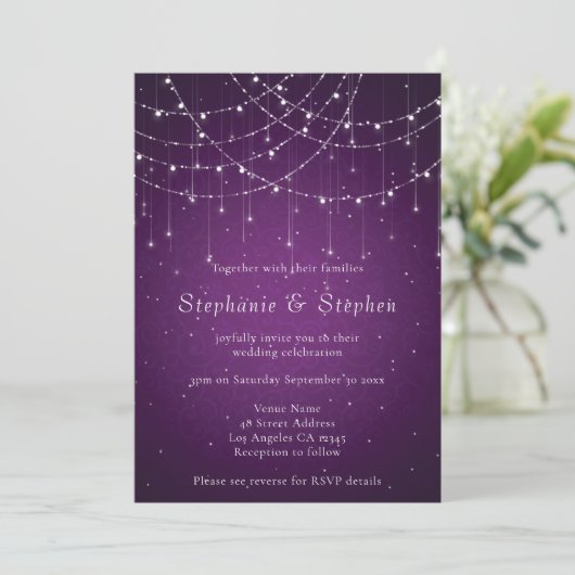 Elegant Paars String Lights QR Code Weddenschap Kaart (Staand voorkant)