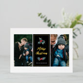 Elegant Painted Holly Two Photo Merry Kerstmis Folie Feestdagenkaart (Staand Voorkant)