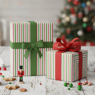 Élégant papier cadeau à rayures vertes et rouges