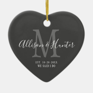 Elegant Passen getrouwd Vastgesteld monogram Naam  Keramisch Ornament