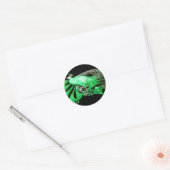ELEGANT PEACOCK IN GROEN, ZWART RONDE STICKER (Envelop)
