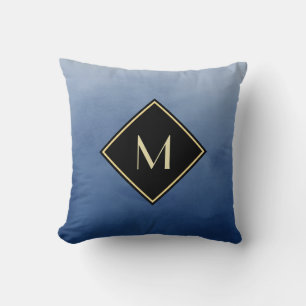 Elegant penseel blauw met eenvoudig goudmonogram kussen