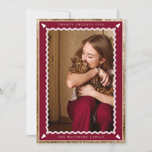 Elegant Photo Faux Gold & Burgundy Wavy Frame Feestdagenkaart (Voorkant)