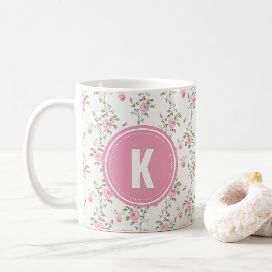 Elegant Pink Roses Flowers Pattern Monogram Koffiemok (Met donut)