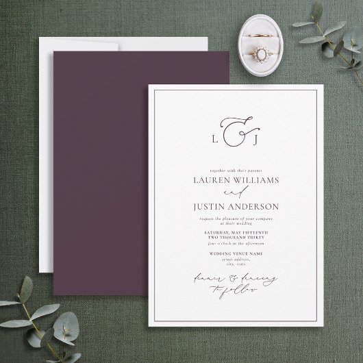 Elegant Plum Paarse Calligraphy Monogram Wedding Kaart