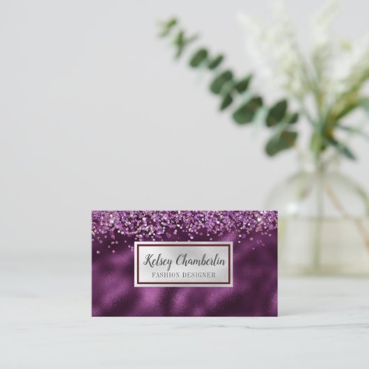 Elegant Plum & Silver Sparkle Confetti Visitekaartje (Staand voorkant)