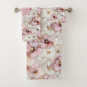 Elegant Powder Pink and Gold Flowers Bath Towels (En situation)