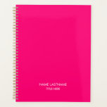 Élégant professionnel hot rose nom année<br><div class="desc">Minimaliste rose chaud,  fuchsia,  magenta et blanc texte personnalisé moderne élégant chic planificateur personnalisé. Texte blanc entièrement personnalisable,  arrière - plan couleur uni rose chaud. Vous pouvez la customiser avec le nom et le nom et le titre,  l'année,  le nom de l'entreprise,  les professionnels,  l'entreprise,  etc</div>