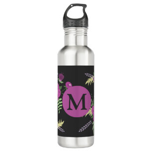 Elegant Purple Flowers Art over zwart monogram Waterfles