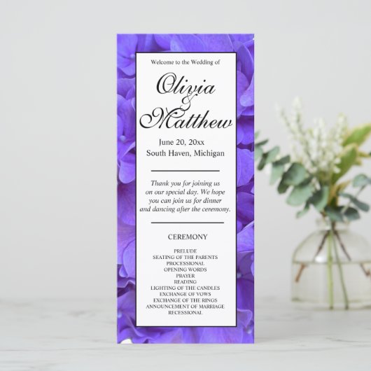 Elégant purple hydrangée fleurie programme mariage (Debout devant)