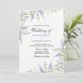Elégant Purple Lavender Floral Wedding Invitation (Debout devant)