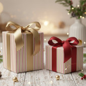 Elegant Red and Gold Candy Cane Pinstripe Pattern Cadeaupapier