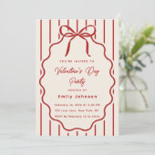 Elegant Red Bow Valentine’s Day Party Invitation (Debout devant)