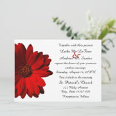 Elegant Red Gerbera Daisy Wedding Invitation Kaart (Staand voorkant)