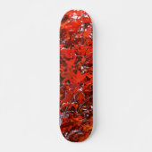 Elegant Red Japanner Leaves Skateboard (Voorkant)