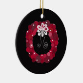 Elegant Red Kerstmis Wreath Keramisch Ornament (Rechts)