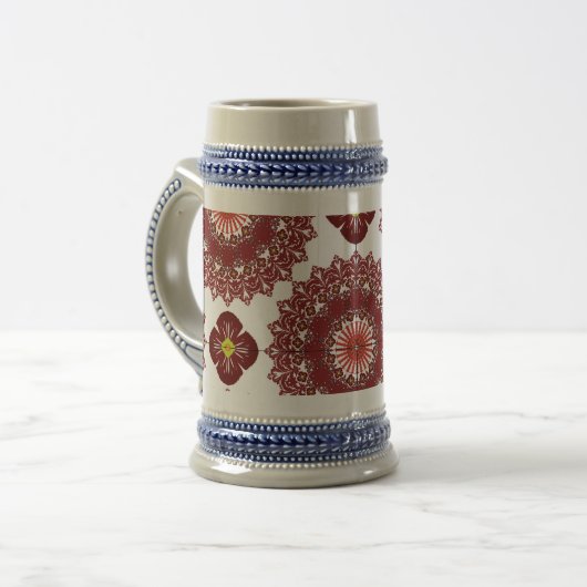 Elegant Red Mandala Pattern Beer Stein – Artistic  Bierpul (Voorkant links)