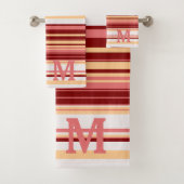 Elegant red white and pink stripes monogram bad handdoek (Insitu)