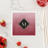 Elegant rood met eenvoudig goudmonogram servetten (Insitu)