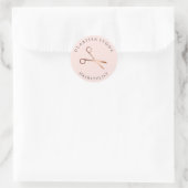 Elegant roos goud & roze schaar haarstylist ronde sticker (Tas)