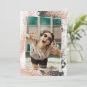 Élégant Rose Gold Graduation Party Invitation (Debout devant)