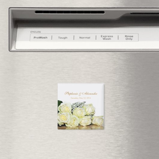 Elégant Roses Blanches Mariage Faveur Aimant (In Situ (Lave-vaisselle))