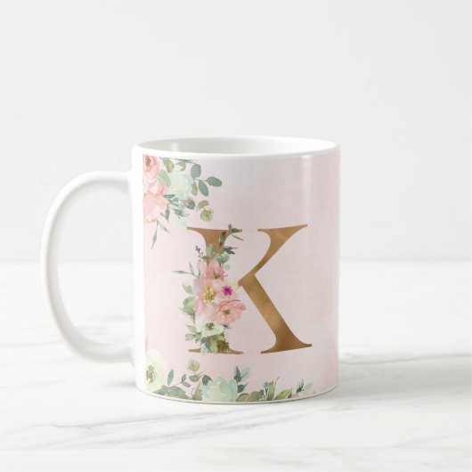 Elegant Roze Bloemen Monogram K Koffie Mok (Links)