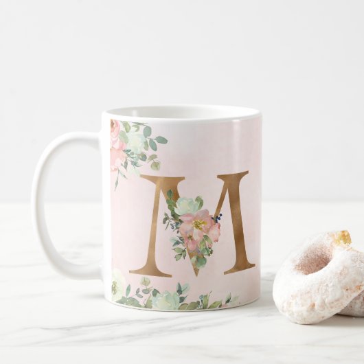 Elegant Roze Bloemen Monogram M Koffie Mok (Met donut)